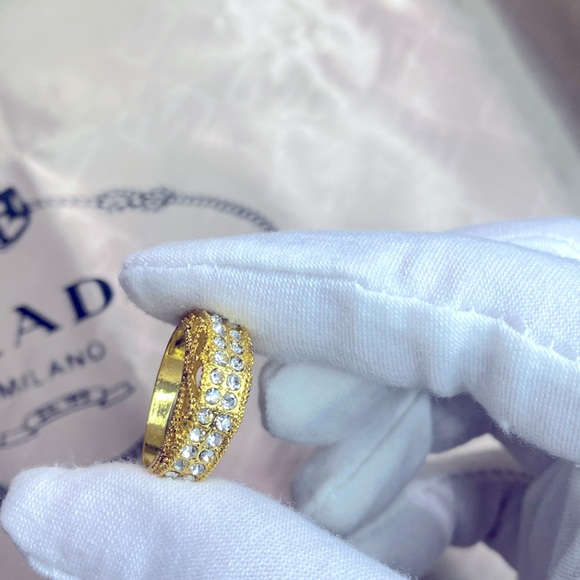 Fancy Ring Gold-Plated 🔥❤️💃🏻 NEW - Picture 1 of 2